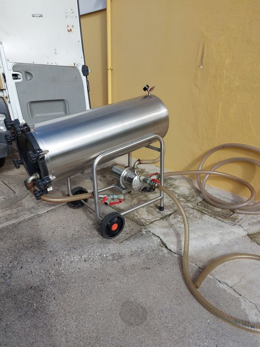 Filtru pentru vin,cu argilă