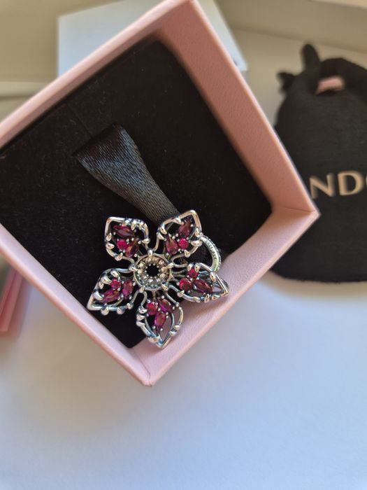 Charmuri Stranger Thongs Demogorgonul RUN Cub Argint S925