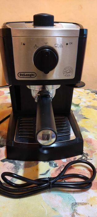 Продавам еспресо кафемашина Delonghi EC 157