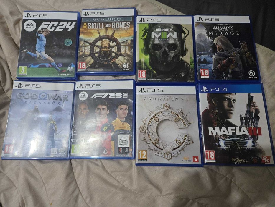 Конзола PlayStation 5+2бр. конгролери+оригинални слушалки+игри