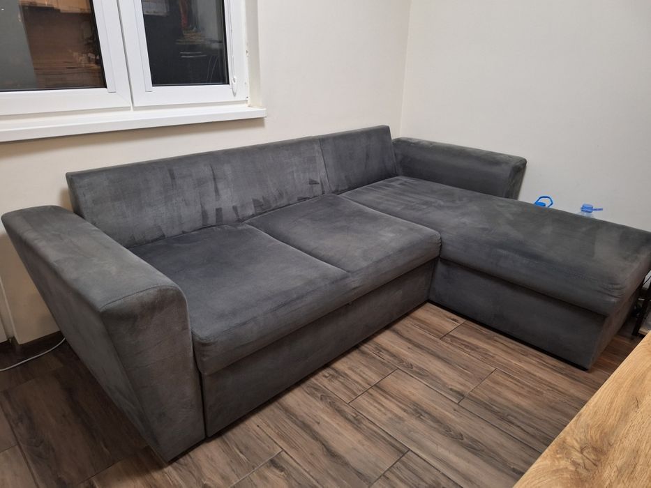 Разтегателен диван