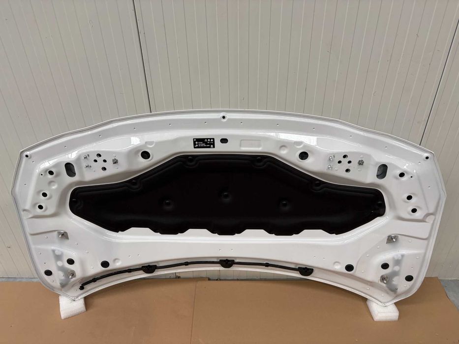 Оригинален Преден Капак За БМВ У06 8737107 BMW U06 Mineral-Weiss Metallic