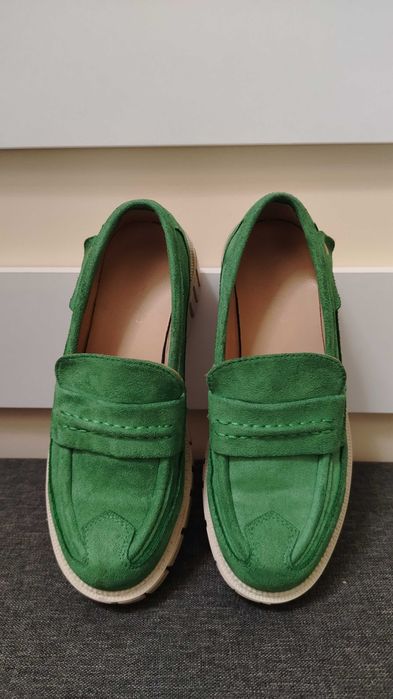 Зелени обувки от велур
