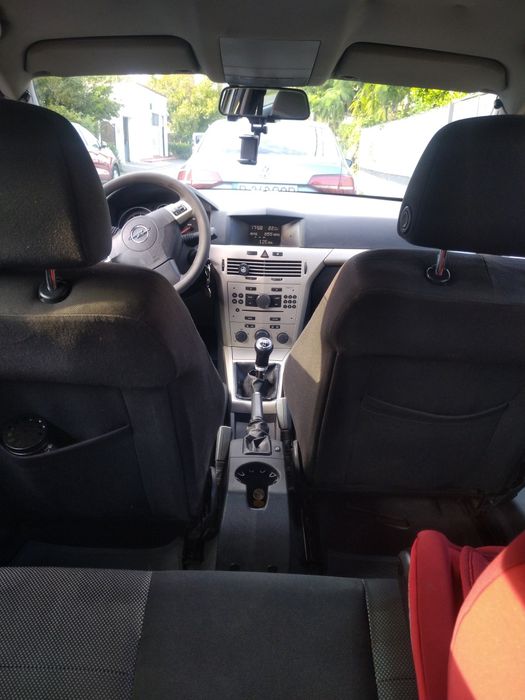 Opel Astra H GTC 1.6 Benzină -masina întreținută  1800e