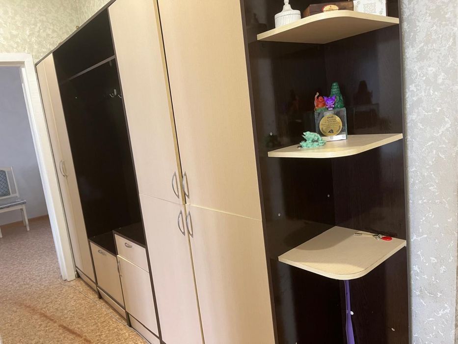 Продам шкаф для спальни или прихожей