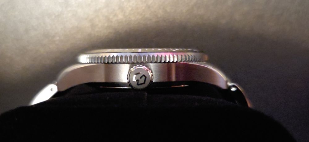 Продавам автоматичен часовник от личната си колекция Wishdoit.