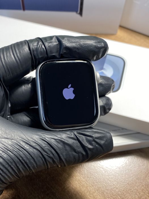 Apple Watch / Series 9 / 45 mm / Silver / GPS / Celular / Ca nou