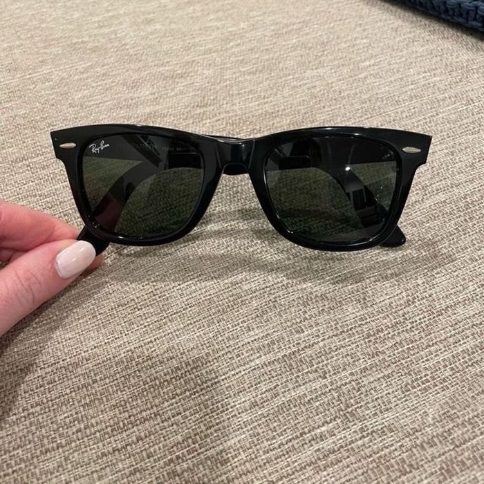 Продаю оригинальные очки Ray ban