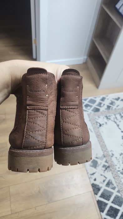 Продам ботинки 38 натуральная замша