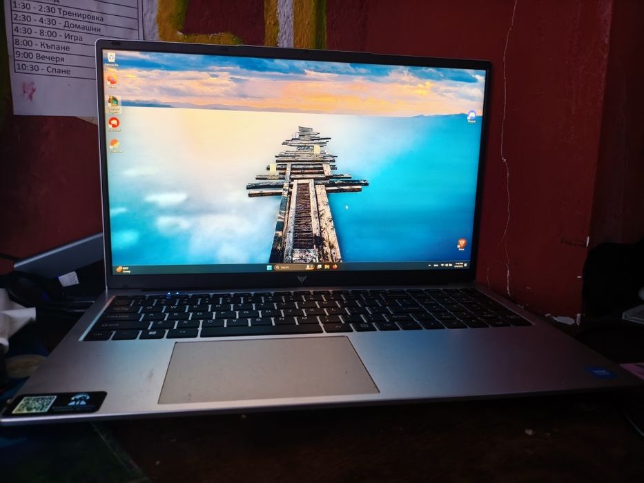 Лаптоп A17 intel n97 16gb ram