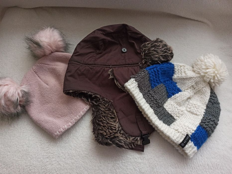 Шапка, барета, ръкавици, шал