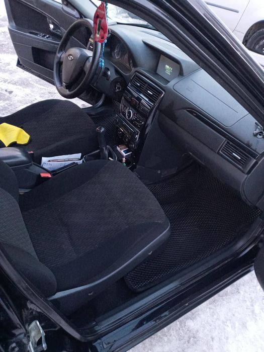 Продам приору люкс плюс