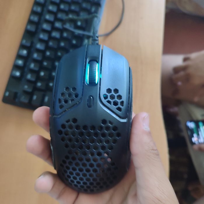 Продам клавиатуру и мышку