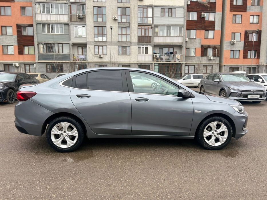 Продам шевроле оникс 2023 года