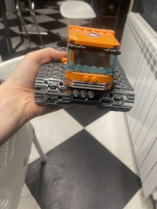 Lego зимний трактор