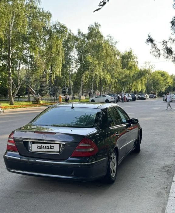 Мерс 211 продам .