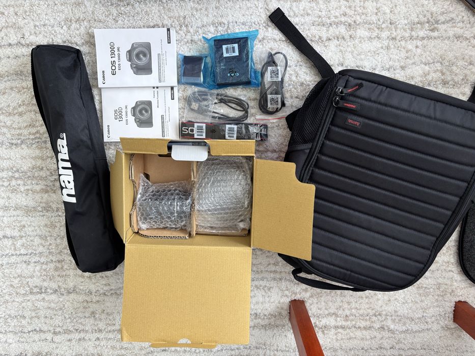 Фотоапарат Canon EOS 1300D