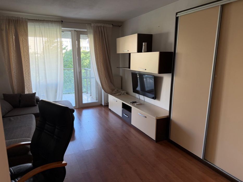 Închiriez apartament cu 2 camere și 2 terase în complexul Rose-Garden, sos. Colentina.