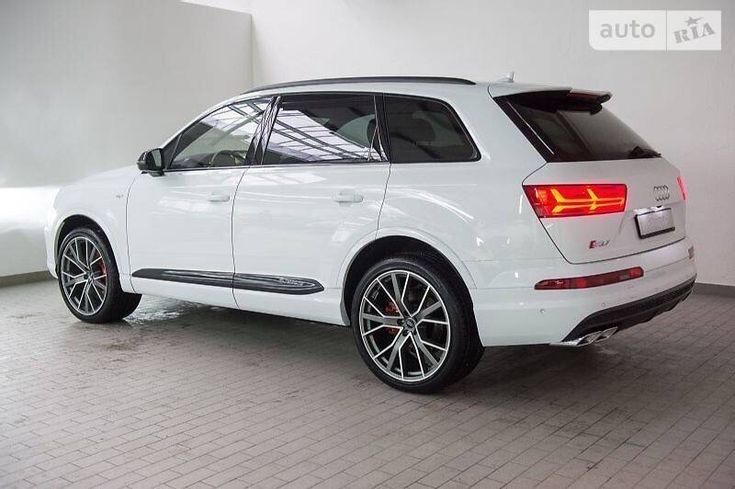 Ауди SQ7 Аudi SQ7 V8 дизел 435к.с 2017 година На Части!!
