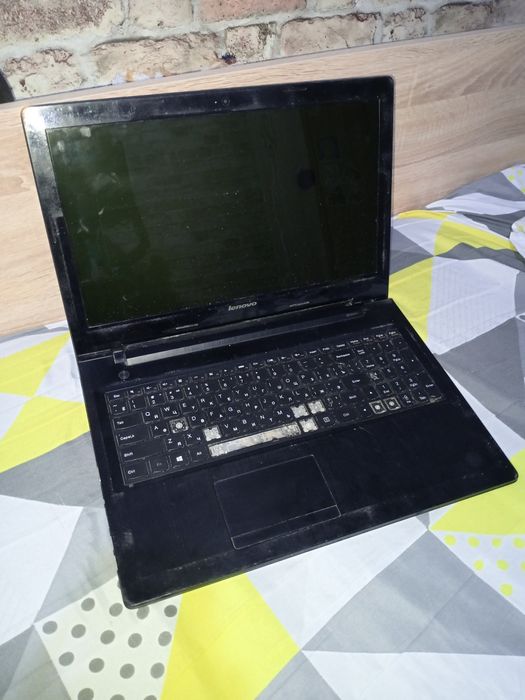 Ноутбук на запчасти