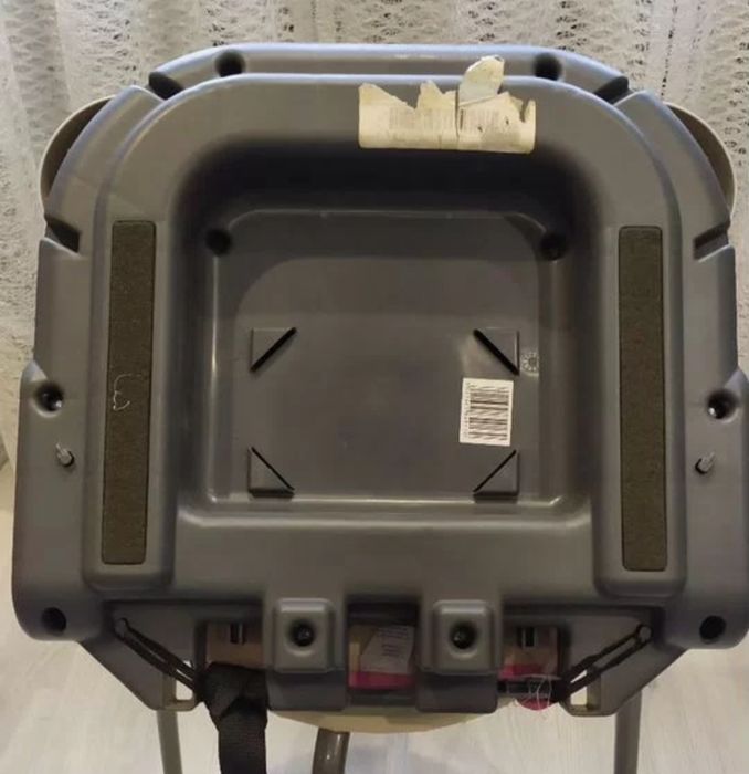 Автокресло и бустер