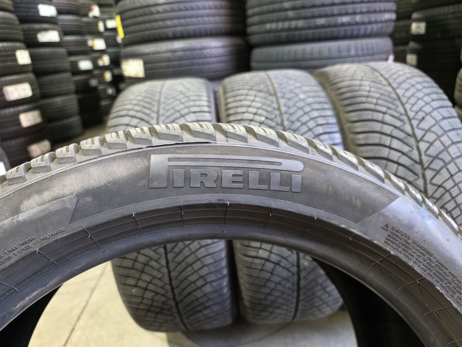 245/45/19 PIRELLI 4бр