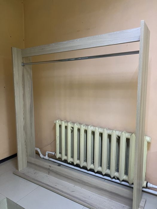 Вешалка новая