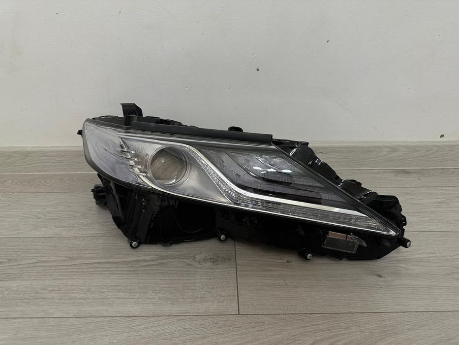 Фары Toyota camry 70/75