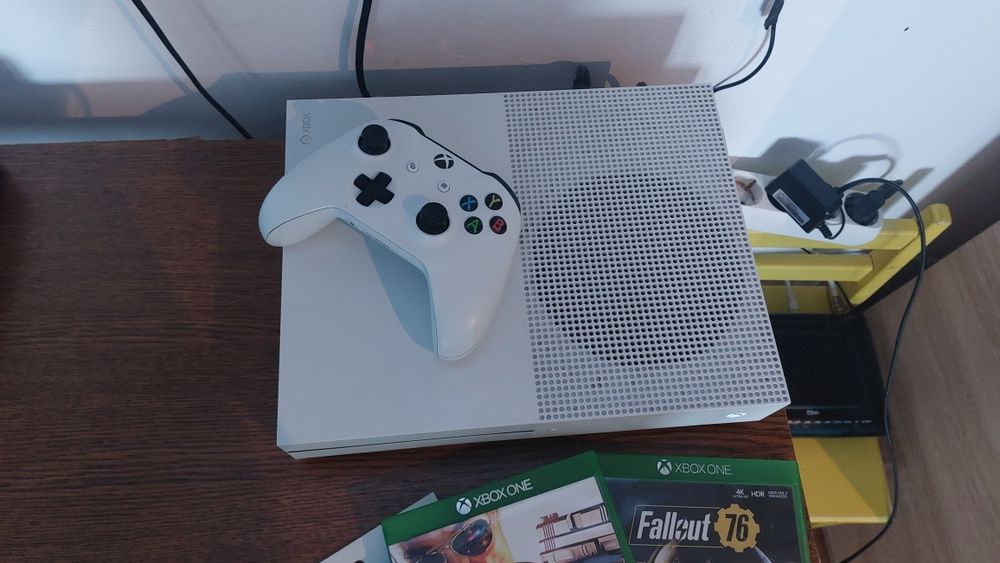Consola Xbox one s 1 TB