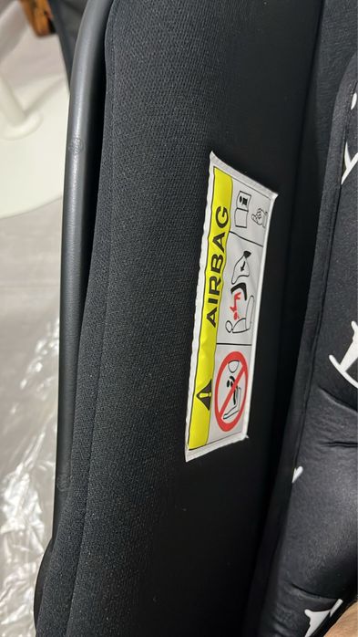 Новое автокресло