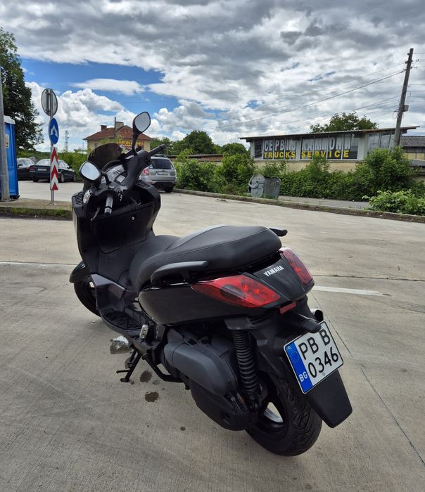Yamaha X-MAX 125i