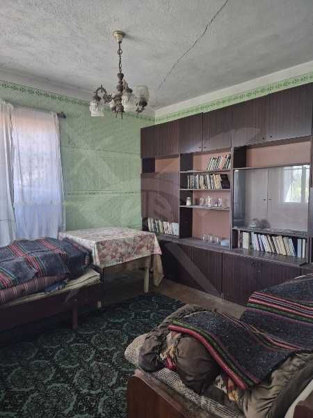 Продава се Къща в София, Хладилника - 208 кв.м за 128 €/кв.м - Снимка #2