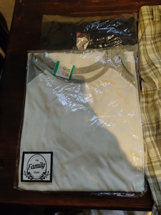 blugi outlet xxl,bermude xxl,tricouri,pachet complet,lichidare stoc