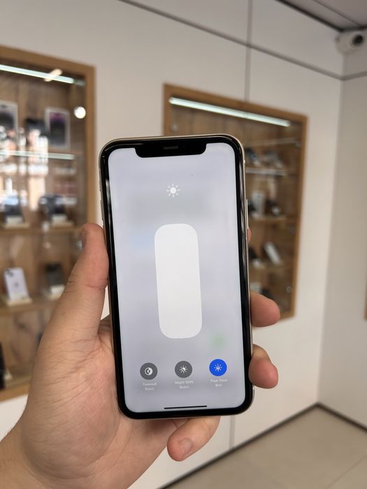 iPhone 11  128GB