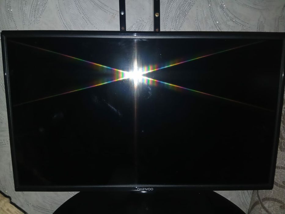 Комплект телевизор и подставка