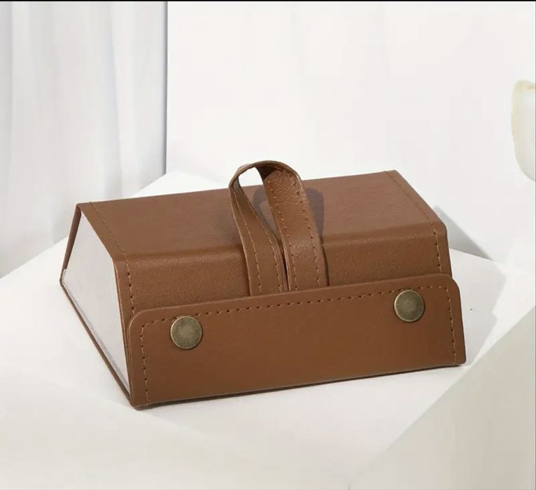 Кейс за слънчеви очила