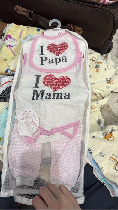 продам детские вещи