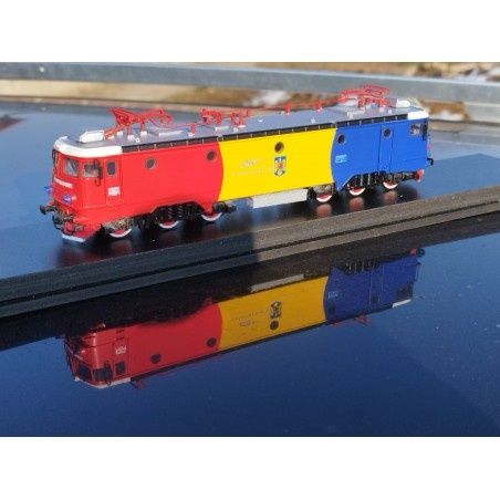 Locomotiva 060 EA CFR scara HO trenulet varianta statica