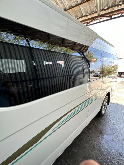 Ekonom klass Mikroavtobus xizmatlari O'zbekiston bo'ylab sayohat qilin