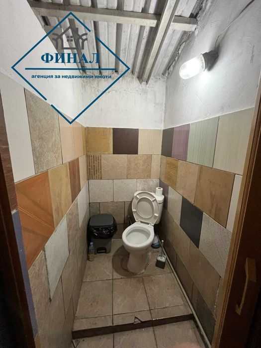 Търговски обект в с. Хан Крум