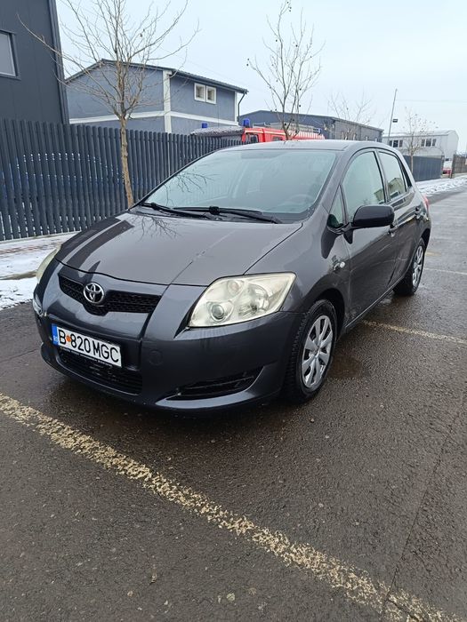 Toyota Auris D-4D 1.4d  2008 ușor avariat