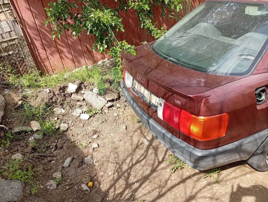 Audi 80 1.8s 90 коня 1990 година на части