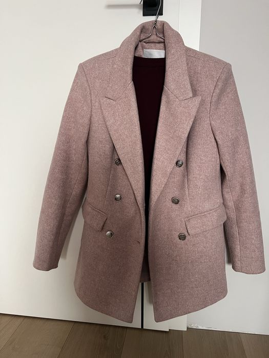 Пастеленорозово вълнено палто