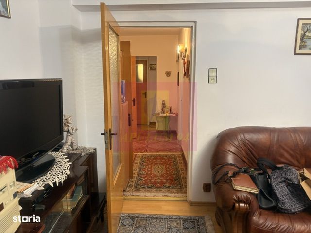 Apartament 3 camere Drumul Sarii.