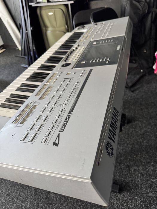 Yamaha Tyros 4 - stare foarte buna