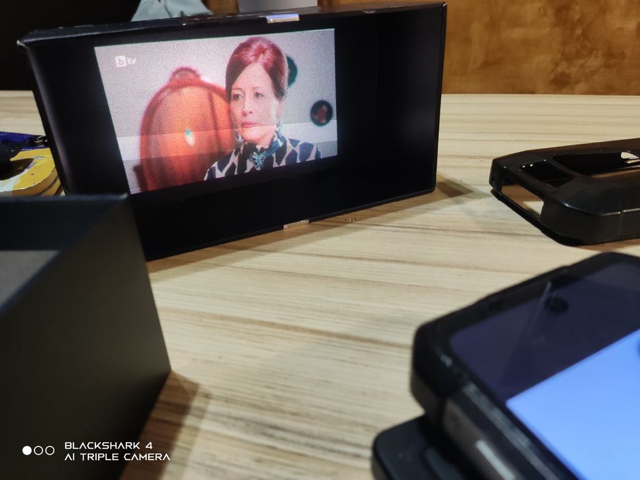 Unihertz Tank2 проектор продава/бартер