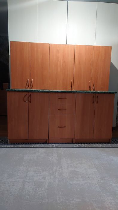 Продам кухонный гарнитур 160см