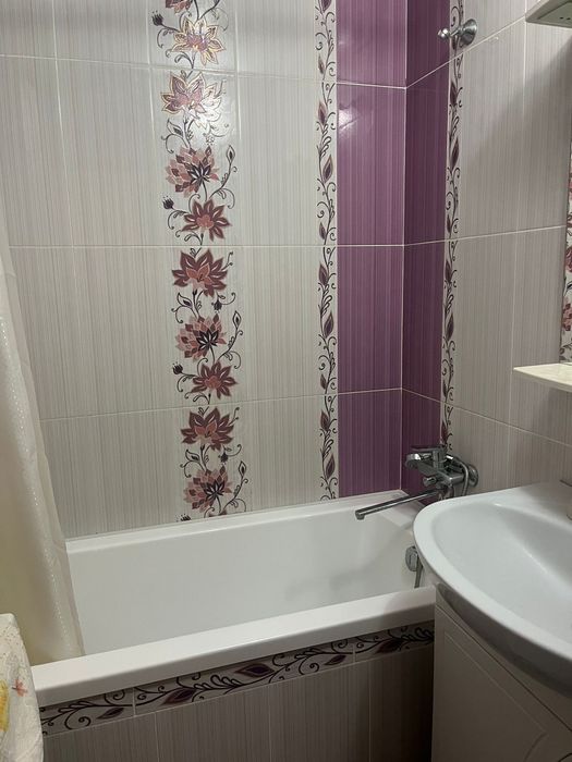 3 ком/8 Школа/150 000