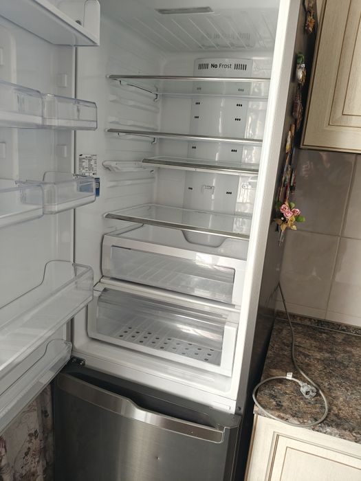 Продам холодильник Samsung