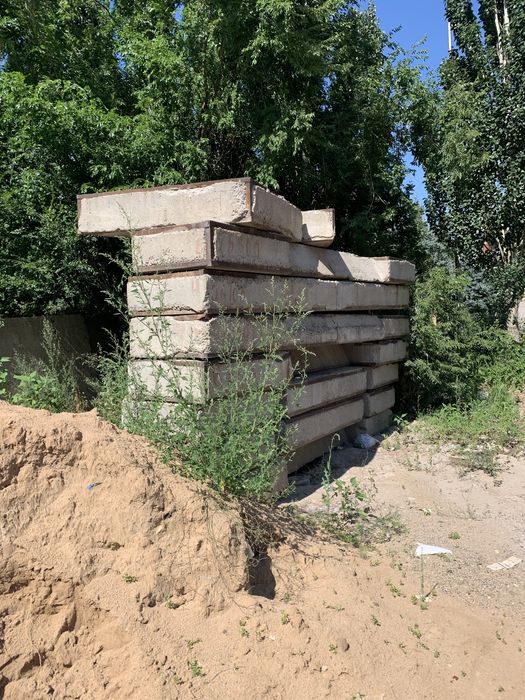 Бетонные блоки - противовесы для крана